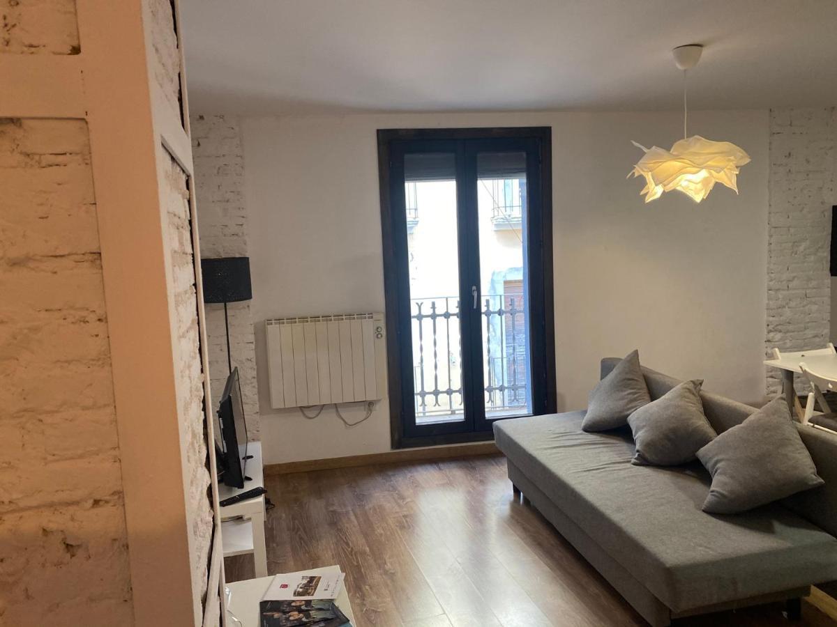 Apartamento Casa Latre Lägenhet Barbastro Exteriör bild
